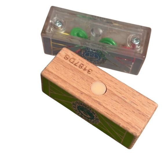 Thomas The Train Lot Of 2 Sodor Steam Works Cargo Magnetic Blocks - Picture 2 of 6